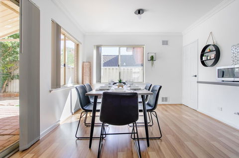 Jane Residence - Hobart Tourism 16