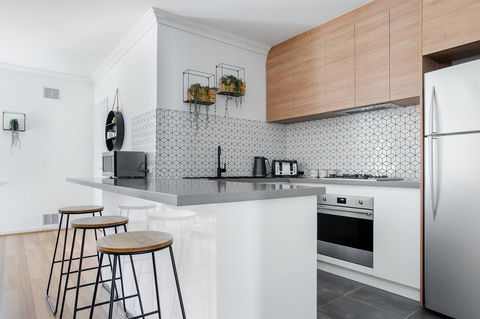 Jane Residence - Hobart Tourism 9