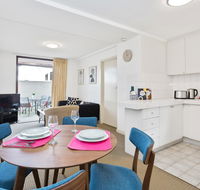 South Perth Executive Apartment - Hobart Tourism