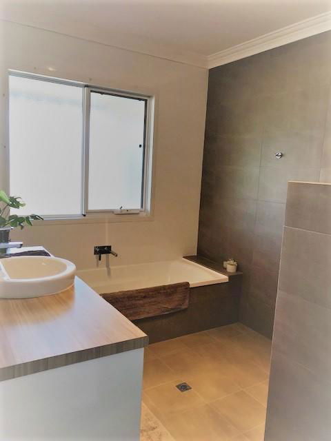 The Mains Guest House 2 Bedroom Farm Stay - Hobart Tourism 10
