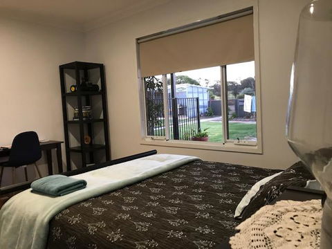 The Mains Guest House 2 Bedroom Farm Stay - Hobart Tourism 3