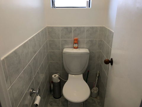 Charming Quiet Lodge-2 Minutes Walk To Shopping Complex - Hobart Tourism 14