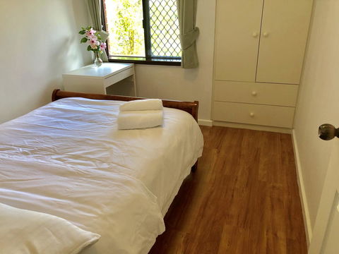 Charming Quiet Lodge-2 Minutes Walk To Shopping Complex - Hobart Tourism 20