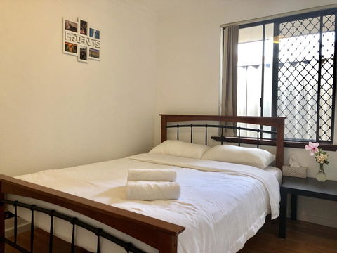 Charming Quiet Lodge-2 Minutes Walk To Shopping Complex - Hobart Tourism 16