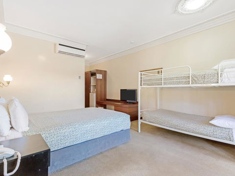 Heritage Country Motel - Tourism TAS 20