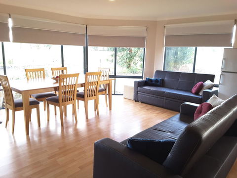 Cosy Corner Chalets - Hobart Tourism 0