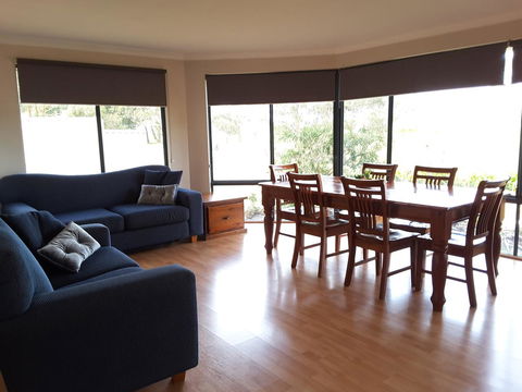 Cosy Corner Chalets - Hobart Tourism 4
