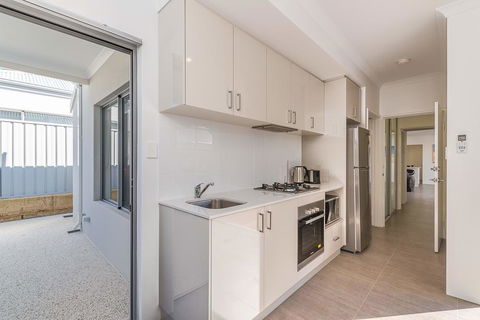 Karrinyup Waters Luxury House Rental - Hobart Tourism 15