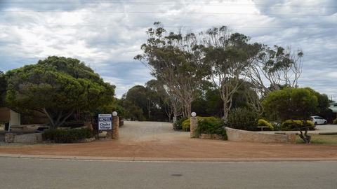 Hopetoun Motel & Chalet Village - Tourism TAS 12