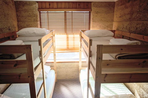 Hopetoun Motel & Chalet Village - Tourism TAS 38