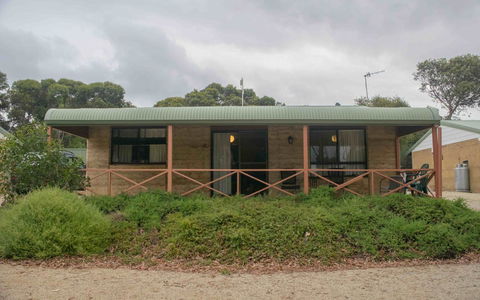 Hopetoun Motel & Chalet Village - Tourism TAS 23