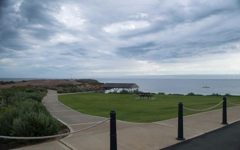 Hopetoun Motel & Chalet Village - Tourism TAS 39
