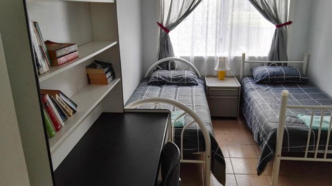 Affordable Inn - Tourism TAS 5