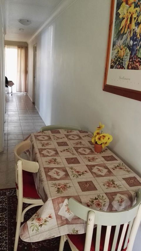 Affordable Inn - Tourism TAS 8