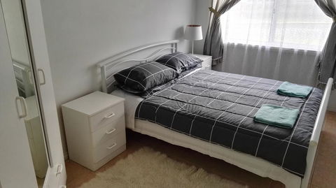 Affordable Inn - Tourism TAS 3