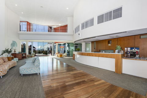 A 406 FANTASTIC OCEAN BEACH And MARINA VIEW APT - MANDURAH - Tourism TAS 6