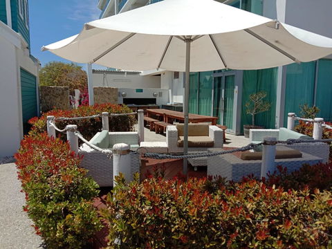 A 406 FANTASTIC OCEAN BEACH And MARINA VIEW APT - MANDURAH - Tourism TAS 8