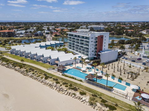 A 406 FANTASTIC OCEAN BEACH And MARINA VIEW APT - MANDURAH - Tourism TAS 7