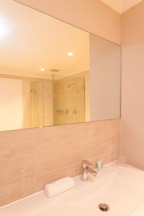 The Marina Hotel - Mindarie - Hobart Tourism 13