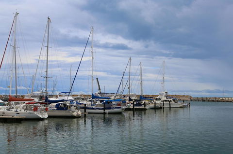 The Marina Hotel - Mindarie - Hobart Tourism 14