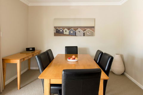 The Marina Hotel - Mindarie - Hobart Tourism 25