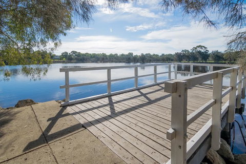 Ascot On Swan Bed & Breakfast - Tourism TAS 1