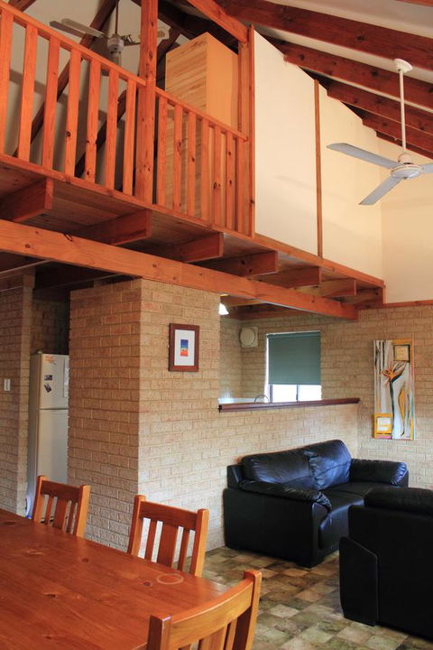Kestrel Chalets - Tourism TAS 16
