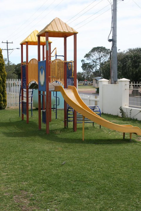 Esplanade Hotel Busselton - Tourism TAS 10