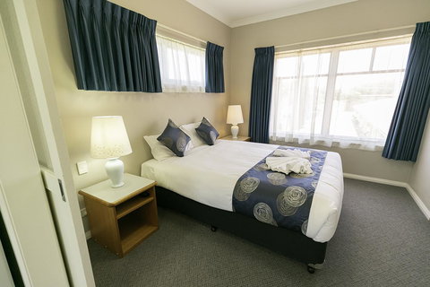 Esplanade Hotel Busselton - Tourism TAS 1