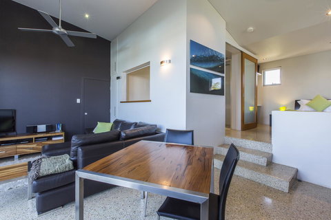 Aquatic Visions - Tourism TAS 11