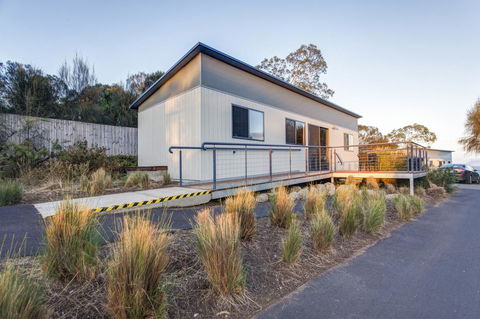 Swansea Beach Chalets - Tourism TAS 31