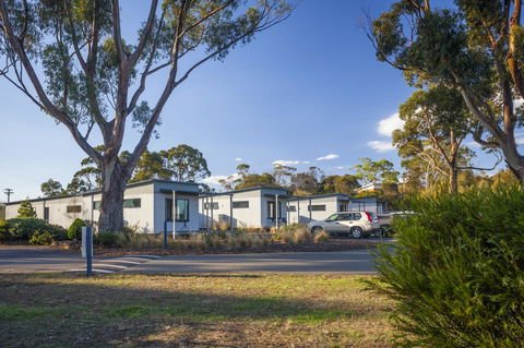 Swansea Beach Chalets - Tourism TAS 24