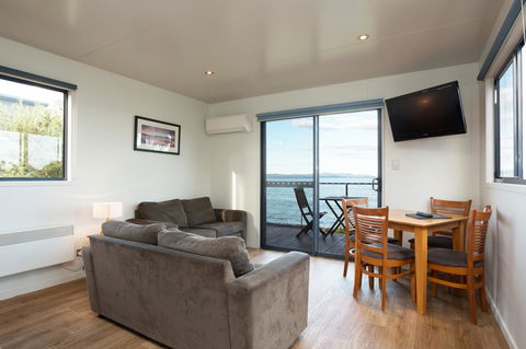 Swansea Beach Chalets - Tourism TAS 1