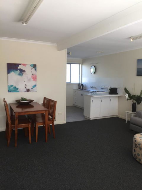 Old Pier Apartments - Tourism TAS 1
