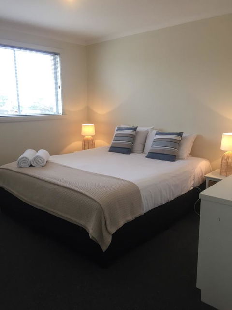 Old Pier Apartments - Tourism TAS 3