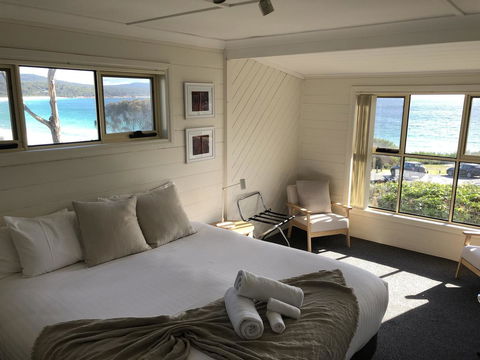 BINALONG BEACH COTTAGE Beachfront At Bay Of Fires Next To Restaurant - Tourism TAS 4
