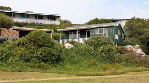 BINALONG BEACH COTTAGE Beachfront At Bay Of Fires Next To Restaurant - Tourism TAS 8