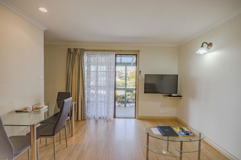 Queechy Motel - Tourism TAS 21