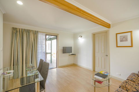 Queechy Motel - Tourism TAS 26