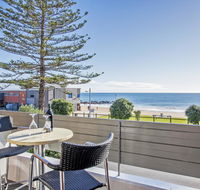 Beachfront Voyager Motor Inn - Tourism TAS