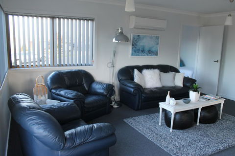 Bircoo Cottage Beach And Golf Getaway - Hobart Tourism 6