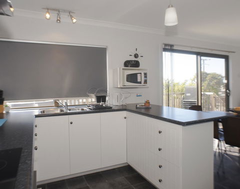 Bircoo Cottage Beach And Golf Getaway - Hobart Tourism 4