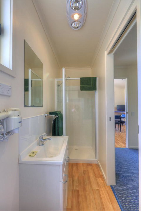 Bicheno Cabin Park - Tourism TAS 21