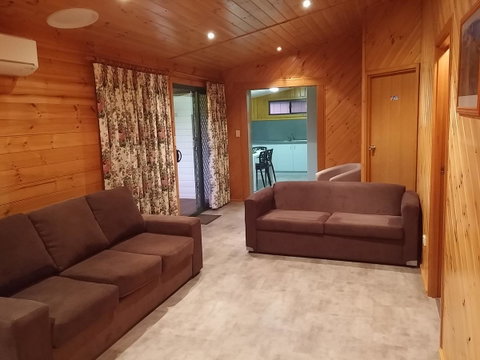 Bicheno Cabin Park - Tourism TAS 11