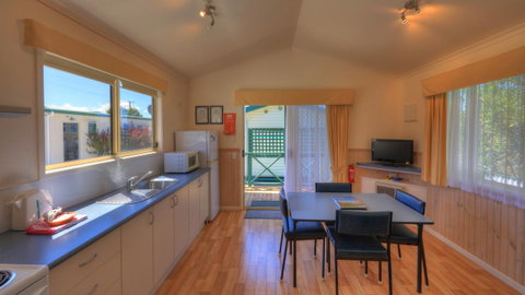 Bicheno Cabin Park - Tourism TAS 17