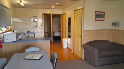 Bicheno Cabin Park - Tourism TAS 2