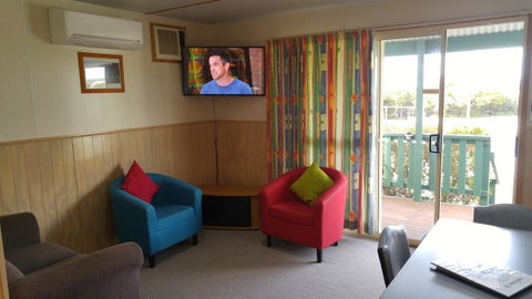 Bicheno Cabin Park - Tourism TAS 8