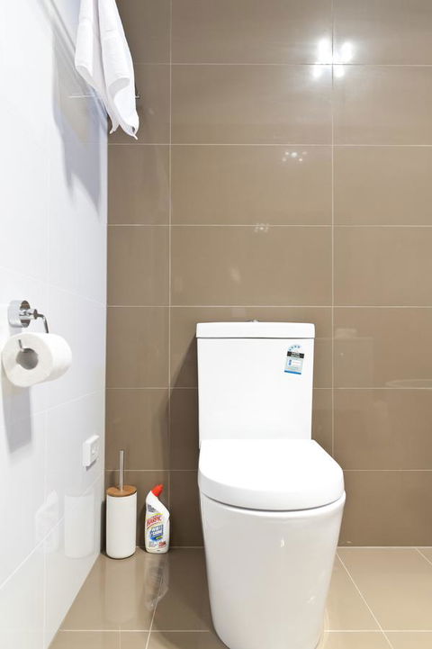 Sandy Bay Waterfront Home - Tourism TAS 3