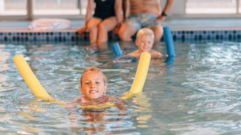 Country Club Villas - Hobart Tourism 13