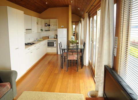 The Boat Shed - Tourism TAS 7